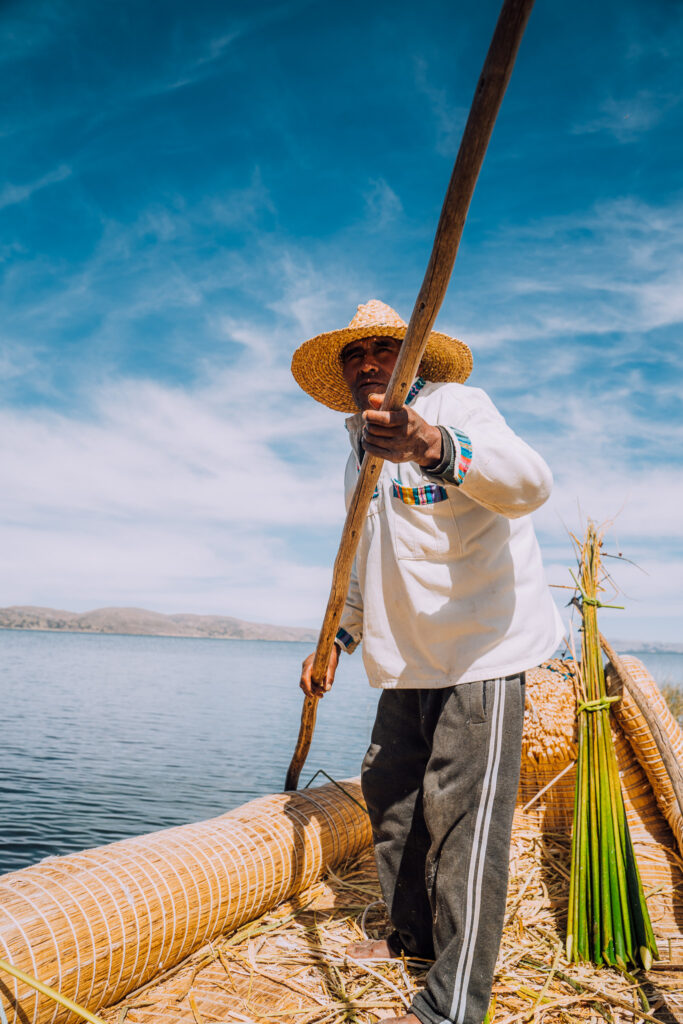 places to visit in peru lake titicaca uros island